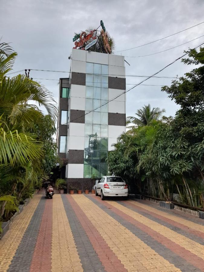 Hotel Shalimar Executive, Uran Islampur Peth  Exteriör bild
